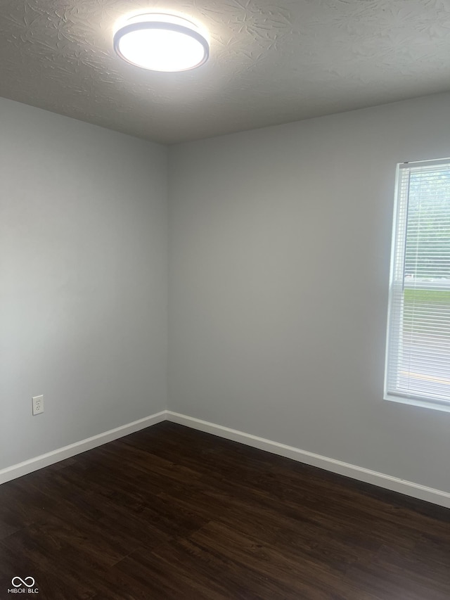 3002 N Olney St, Indianapolis, IN 46218 - photo 4