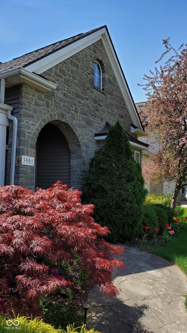 3901 Terrace Woods Dr, Columbus, IN 47201 - photo 4