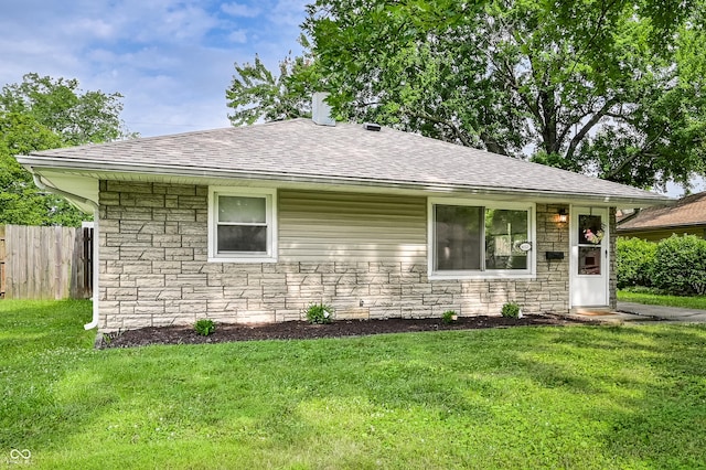 8152 Schoen Dr, Lawrence, IN 46226 - photo 2