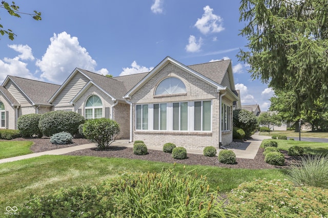 7304 Lake Lakota Pl Unit 44, Indianapolis, IN 46217 - photo 2