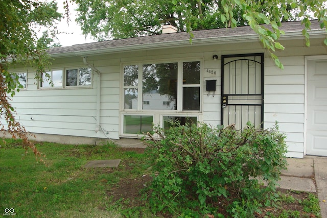 4620 Maren Dr, Indianapolis, IN 46222 - photo 1