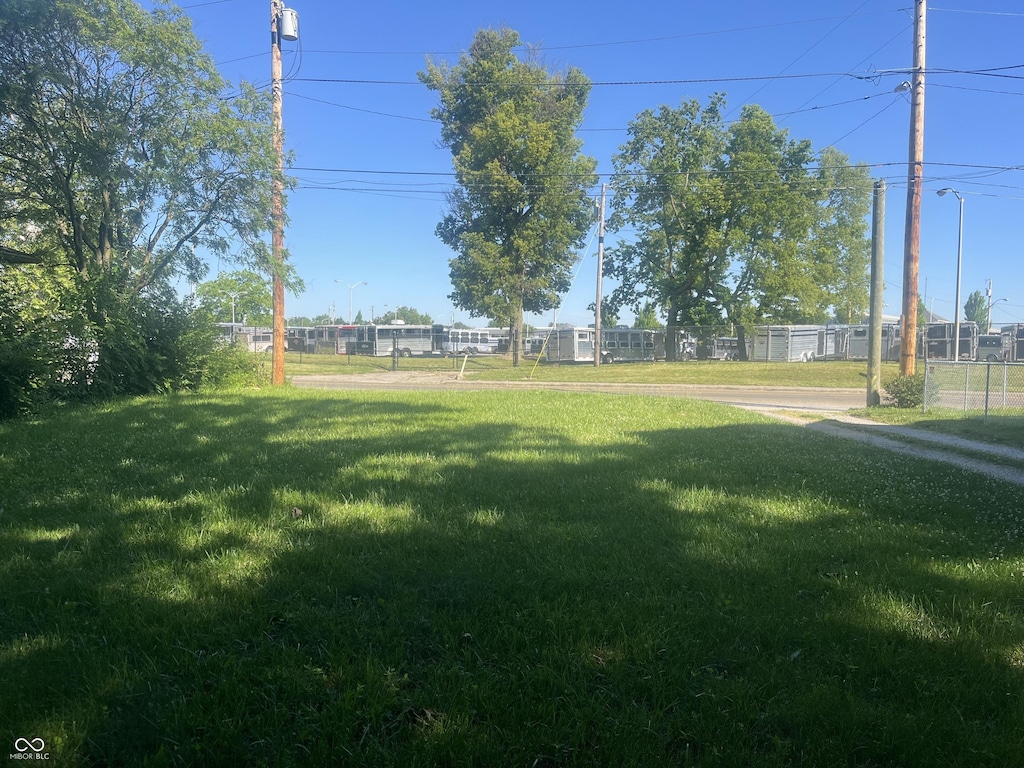 1445 Fairfield Ave, Indianapolis, IN 46205 - photo 2
