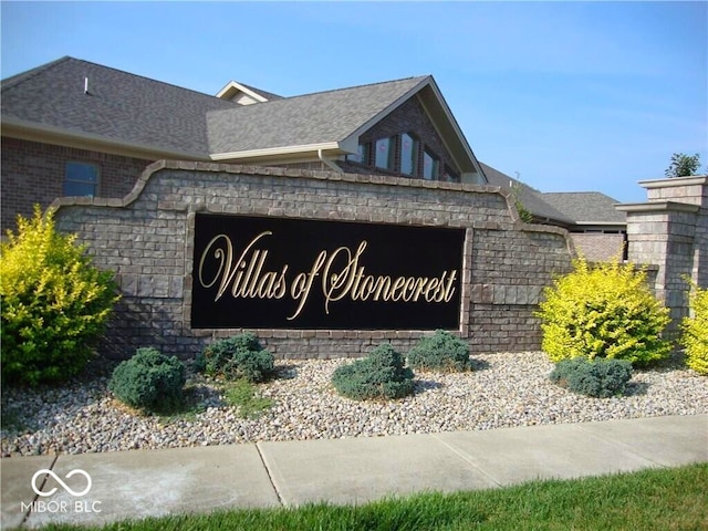 4040 Naples Dr, Columbus, IN 47203 - photo 44