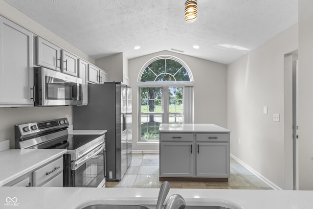 9776 Overcrest Dr, Fishers, IN 46037 - photo 8