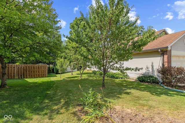 517 Amberleaf Trl, Westfield, IN 46074 - photo 2