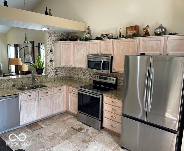 6408 Kelsey Dr, Indianapolis, IN 46268 - photo 9