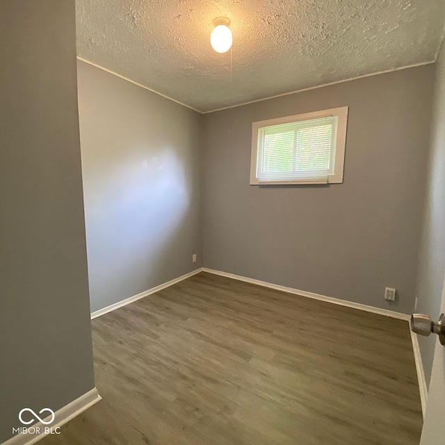 2933 N Gladstone Ave, Indianapolis, IN 46218 - photo 10