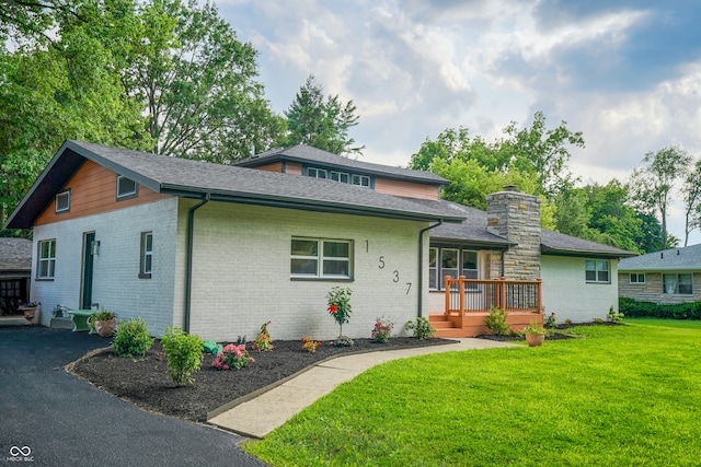 1537 Greer Dell Rd, Indianapolis, IN 46260 - photo 1