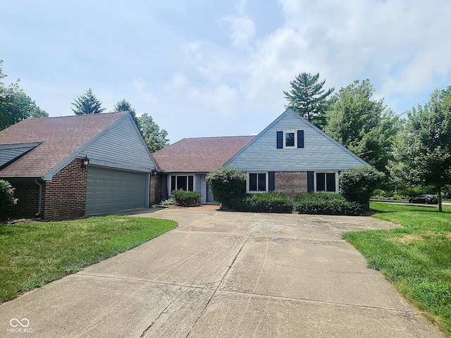 3632 Mockingbird Dr, Columbus, IN 47203 - photo 1