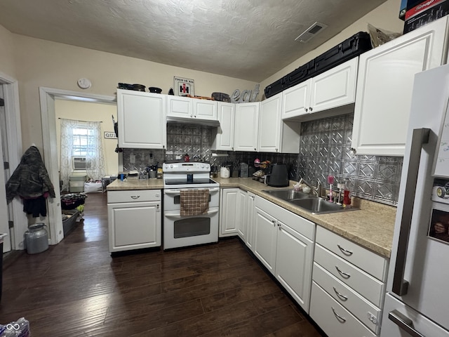207 W 4th St, Greensburg, IN 47240 - photo 9