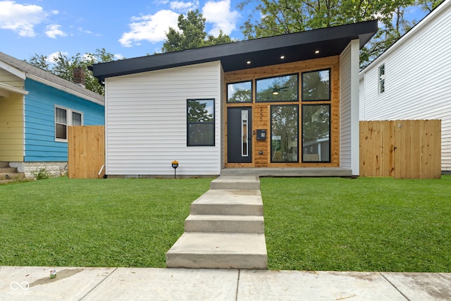 245 N Tacoma Ave, Indianapolis, IN 46201 - photo 1
