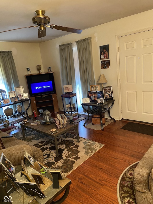 4410 Mountbatten Ct, Indianapolis, IN 46254 - photo 5