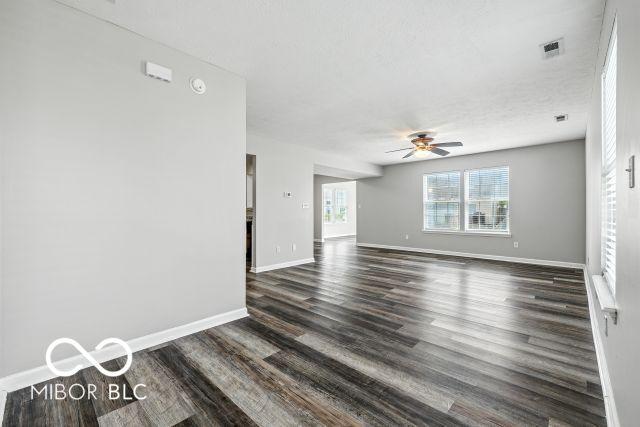 7147 Mars Dr, Indianapolis, IN 46241 - photo 4