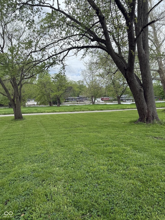 255 Riverwood Dr, Noblesville, IN 46062 - photo 1