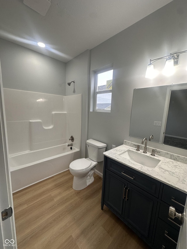 223 N Coventry Dr, Anderson, IN 46012 - photo 9