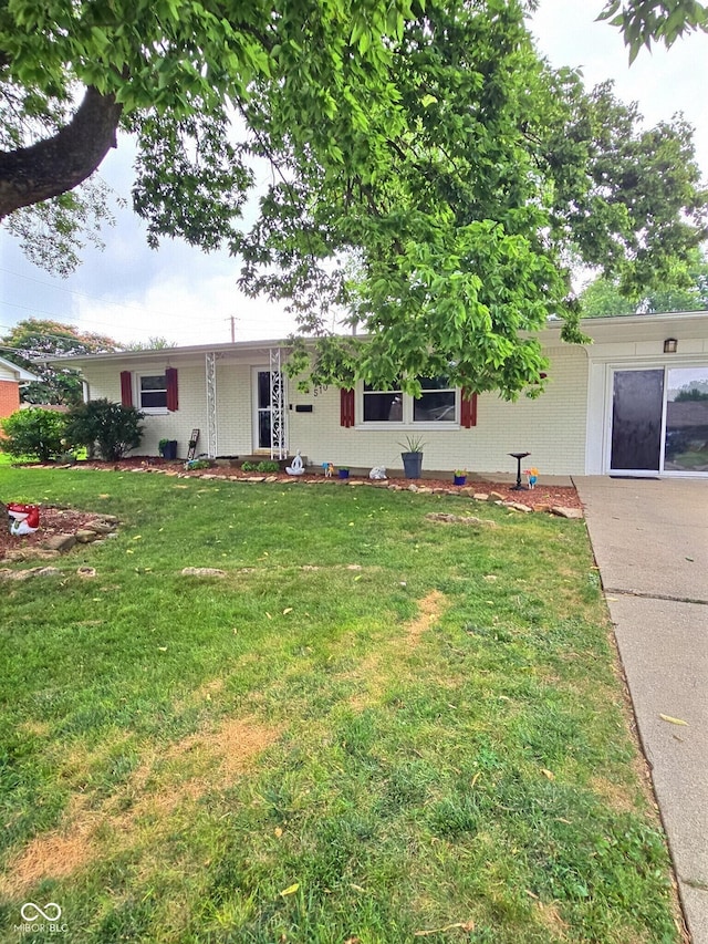 510 E Campbell St, Edinburgh, IN 46124 - photo 2