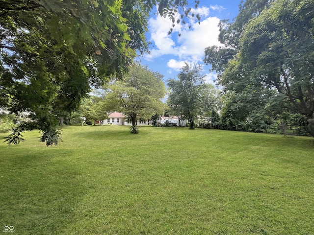 3410 Westenedge Dr, Columbus, IN 47203 - photo 6