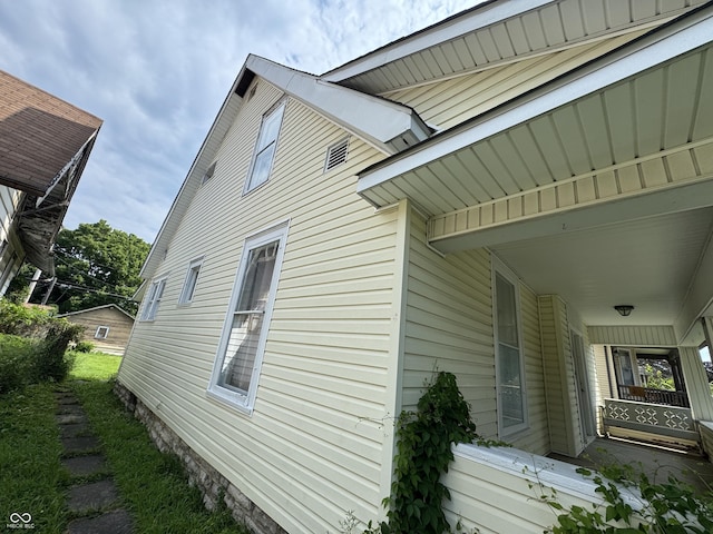 1136 W 3rd St, Marion, IN 46952 - photo 4