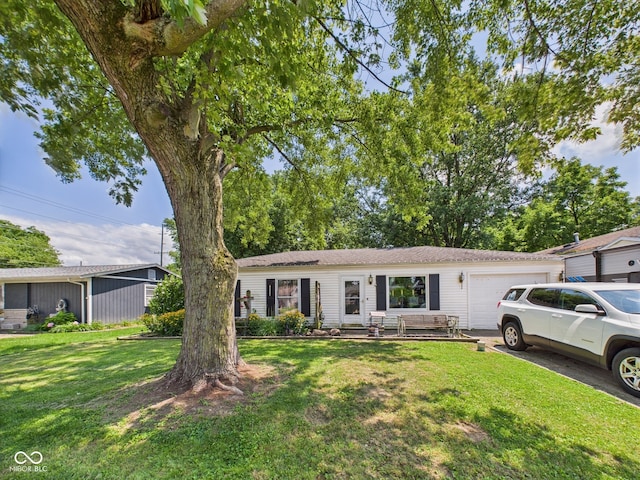 311 Hawthorne Ave, Anderson, IN 46011 - photo 2