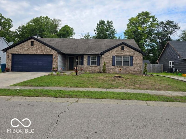 322 Longfellow Ct, Greenfield, IN 46140 - photo 1