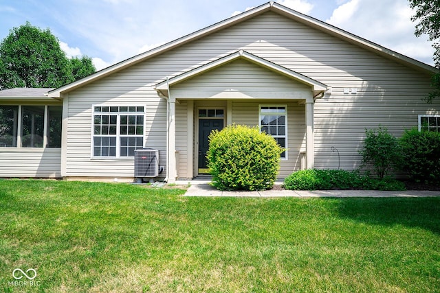 7226 Wyatt Ln, Indianapolis, IN 46217 - photo 4