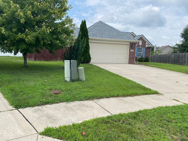 7418 Oak Mill Ct, Indianapolis, IN 46217 - photo 3