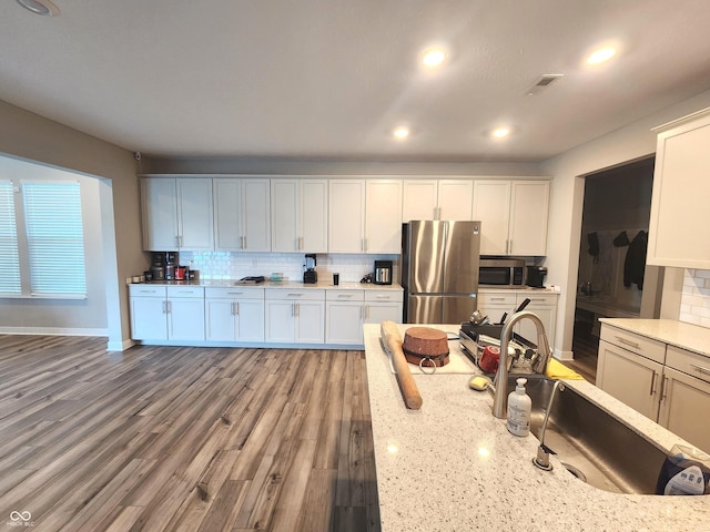 2372 S Copperstone Dr, New Palestine, IN 46163 - photo 8