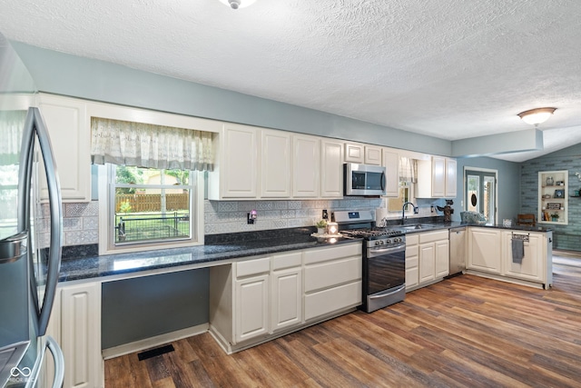 11924 River Rd, Carmel, IN 46033 - photo 8