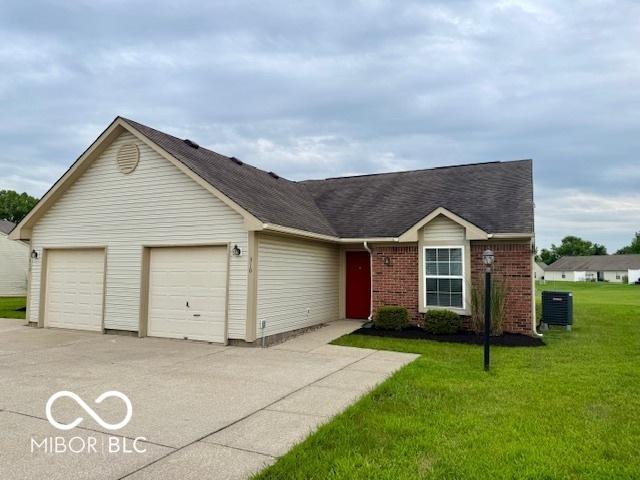 310 Woodberry Dr, Danville, IN 46122 - photo 1