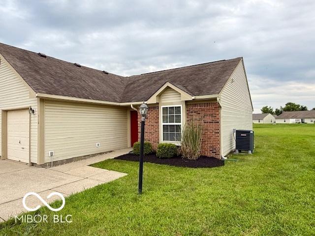 310 Woodberry Dr, Danville, IN 46122 - photo 2