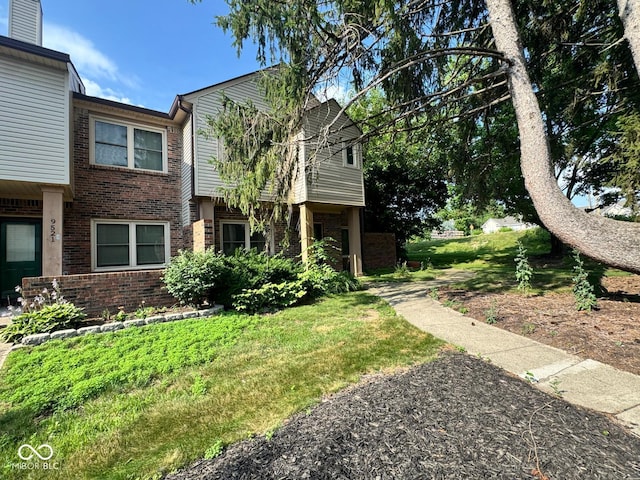 9519 Maple Way, Indianapolis, IN 46268 - photo 1