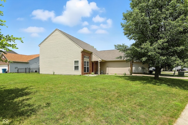 8155 Chesterhill Way, Indianapolis, IN 46239 - photo 4