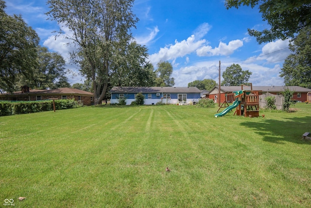 2815 Yellowwood Ct, Columbus, IN 47203 - photo 33