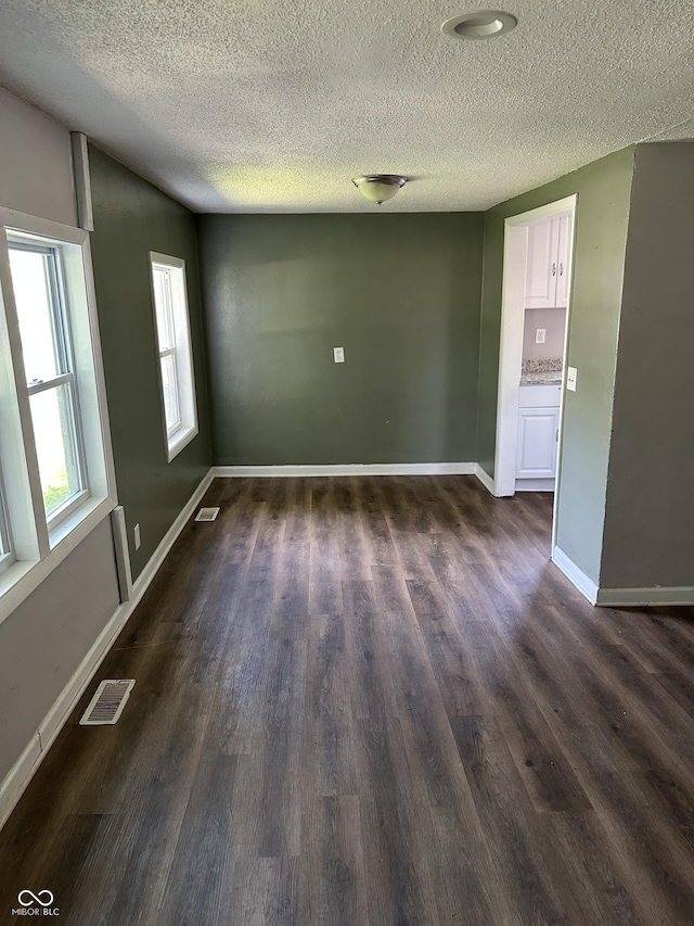 3043 Hovey St, Indianapolis, IN 46218 - photo 4