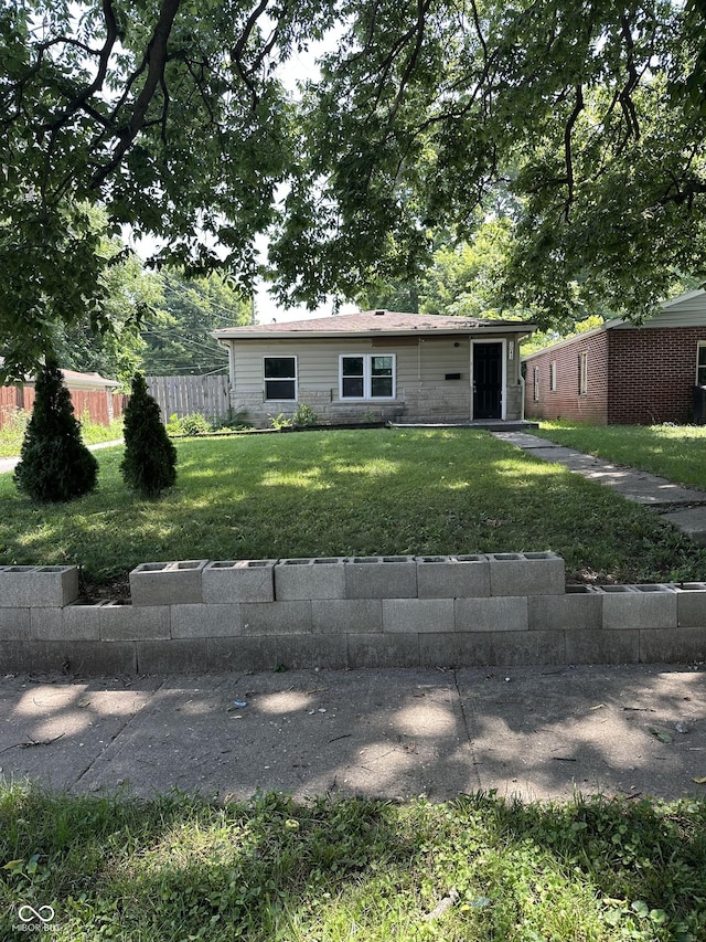 3043 Hovey St, Indianapolis, IN 46218 - photo 1