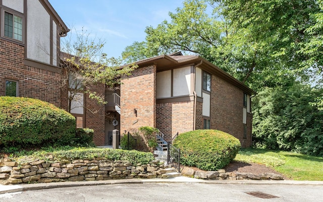 2267 Rome Dr Unit B, Indianapolis, IN 46228 - photo 1