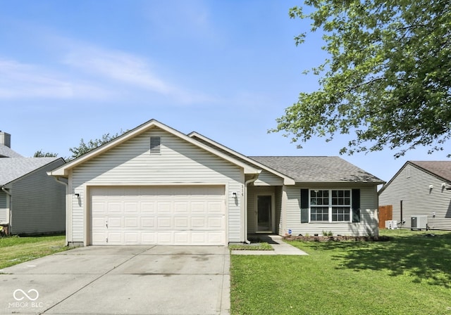 914 Washington Cove Ln, Indianapolis, IN 46229 - photo 1