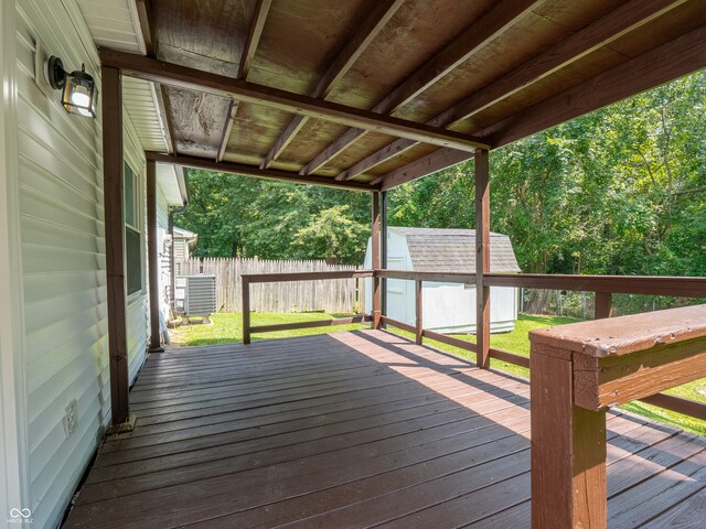 4517 Phoenix Dr, Indianapolis, IN 46241 - photo 36
