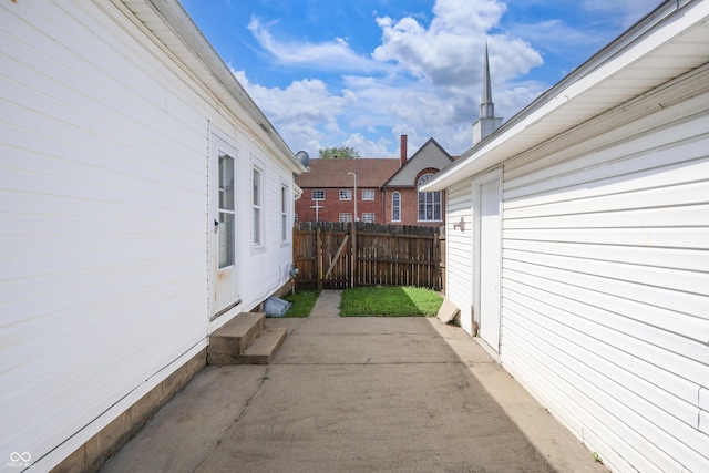 916 11th St, Columbus, IN 47201 - photo 13