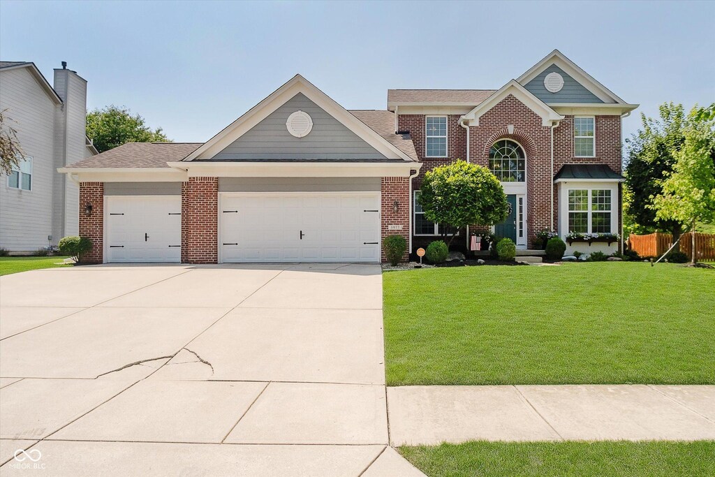 5977 Salisbury Ln, Noblesville, IN 46062 - photo 1