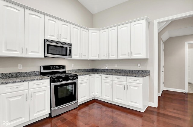 15326 Mission Hills Dr, Carmel, IN 46033 - photo 27
