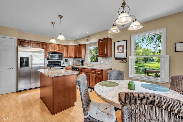 7764 Camberwood Dr, Indianapolis, IN 46268 - photo 15