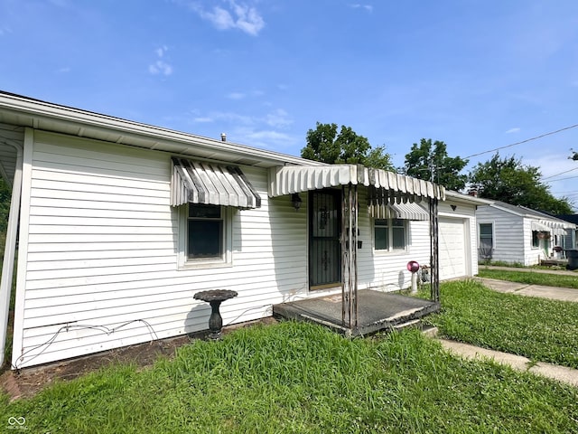 2409 Crystal St, Anderson, IN 46012 - photo 3