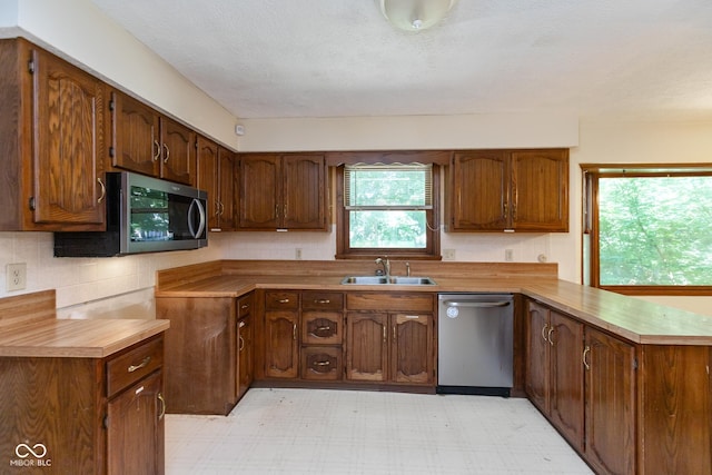 1438 Spruce Dr, Carmel, IN 46033 - photo 4