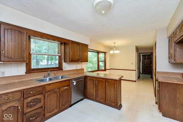 1438 Spruce Dr, Carmel, IN 46033 - photo 8