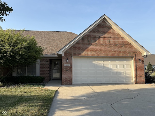 4908 W Harrisburg Ct, New Palestine, IN 46163 - photo 1