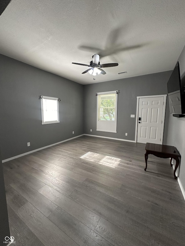 2415 Main St, Elwood, IN 46036 - photo 5
