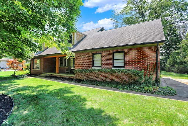 2796 Sycamore St, Columbus, IN 47201 - photo 2