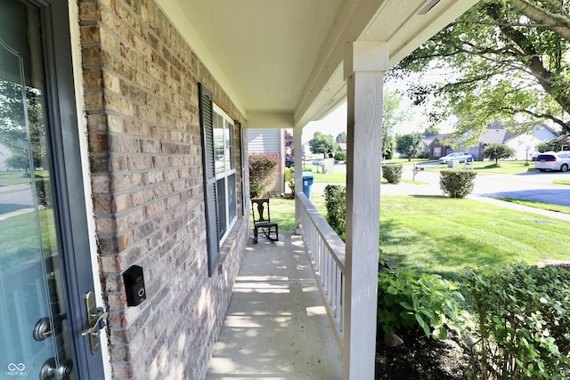 5526 Burning Tree Ct, Indianapolis, IN 46239 - photo 9