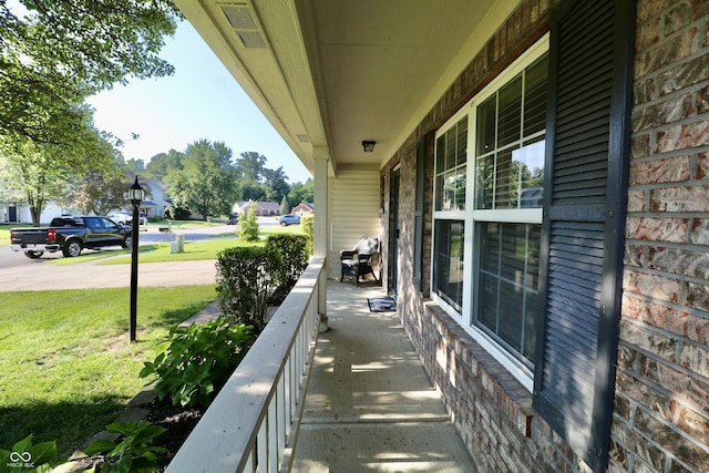 5526 Burning Tree Ct, Indianapolis, IN 46239 - photo 7